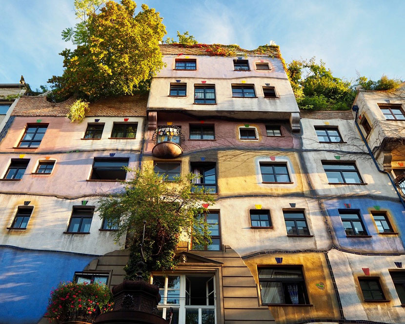 What to Do in Vienna: The Hundertwasserhaus