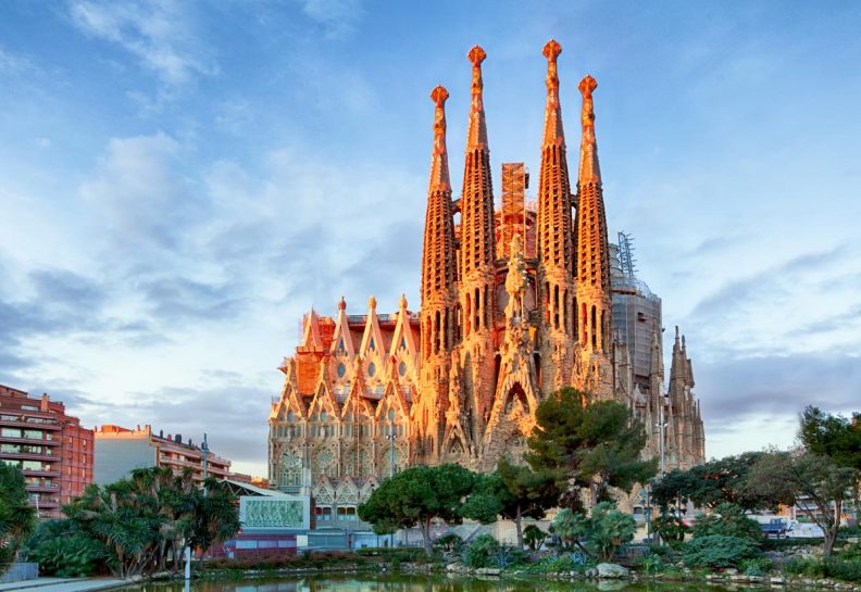 La Sagrada Familia 10 Interesting Facts About Gaudi S Masterpiece